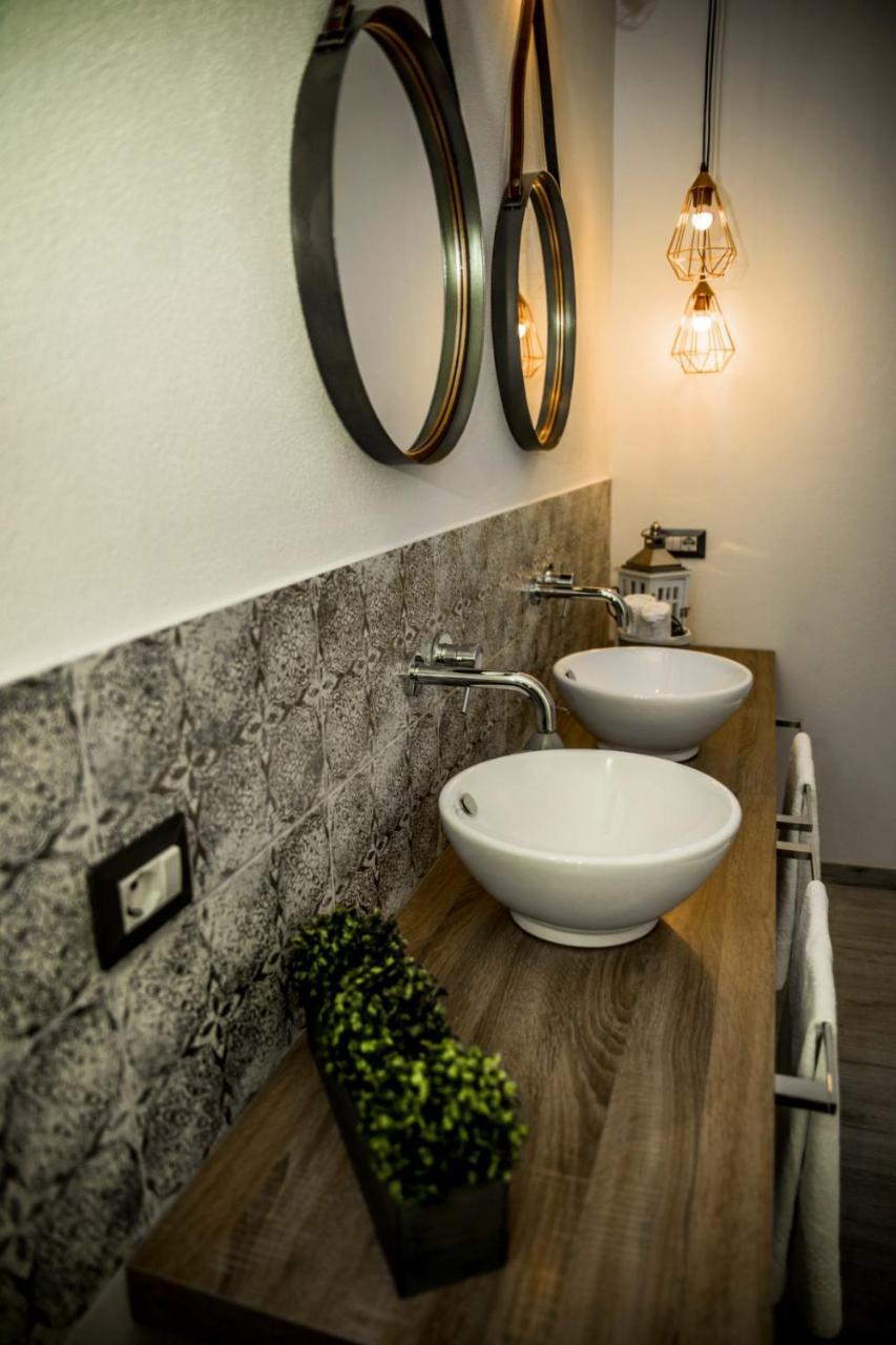 Royal Suite Tissi Buitenkant foto